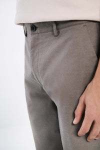 Two-tone textured chinos trousers