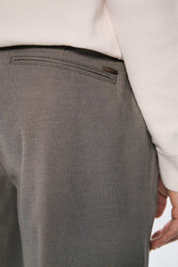 Two-tone textured chinos trousers