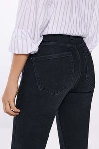 Slim cropped jeans