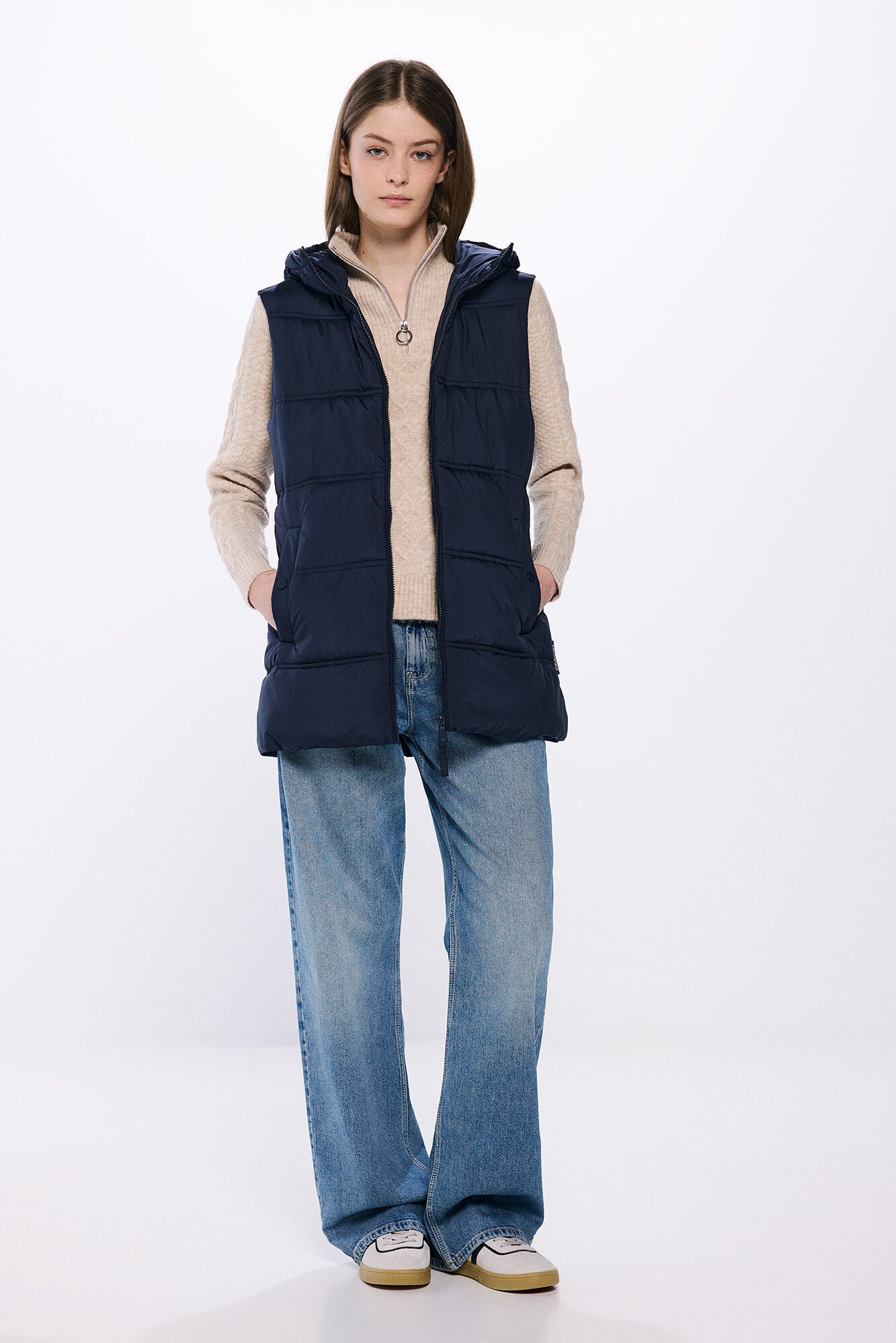 Water repellent padded vest