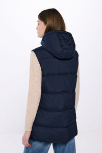 Water repellent padded vest