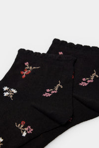 Short heart socks